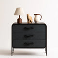 Coffre de rangement noir avec trois tiroirs, style épuré, en bois de la marque Matrix and Mahogany, idéal pour organiser.